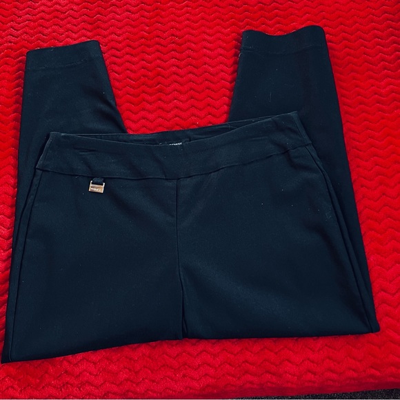 PREMISE STUDIO NWOT Ladies Size Medium Black Slim Leg Dress Capri Pants. - Picture 7 of 9